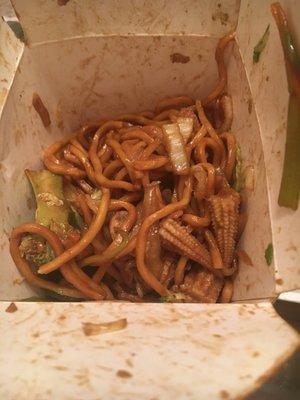 Vegetable lo mein