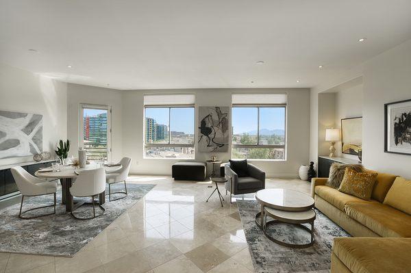 The Landmark- luxurious condominium with two bedrooms plus a den, 2000 ft.², fifth floor views.