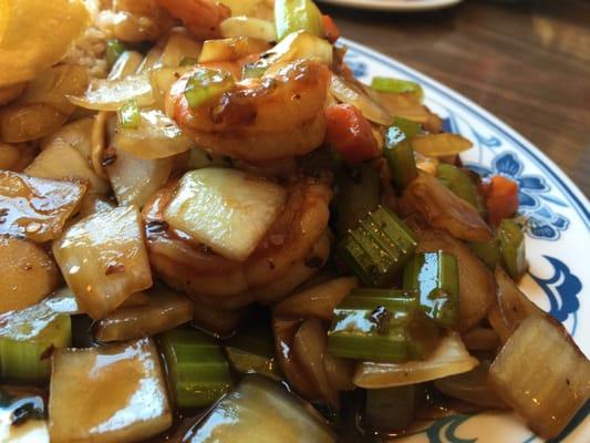 Kung Pao shrimp lunch special.