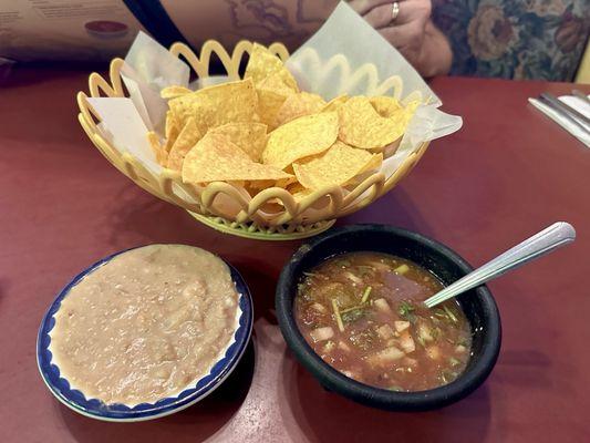 Chips and Salsa - Appreciated the complimentary been dip. Yum!