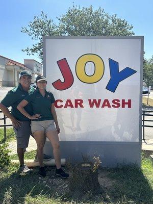 Seve and Raquel are the owners of JOY CAR WASH