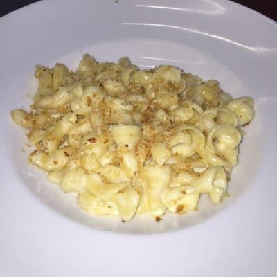 3-cheese Mac and cheese with bread crumbs.