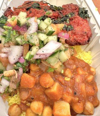 Gluten free air fried tandoori chicken and fresh salad with chickpea curry.