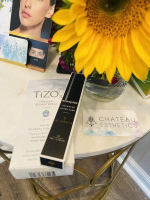 Purchased some recommended products from Elise. TIZO SPF and Elleebana lash serum to keep my lashes looking healthy.