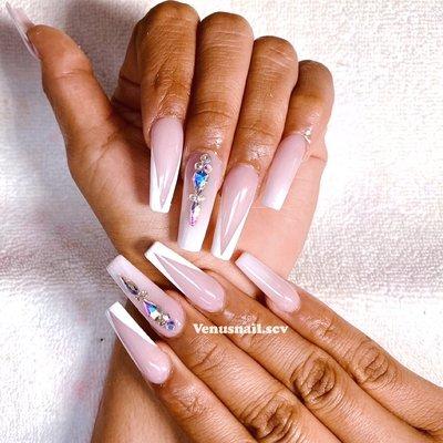 Acrylic nails