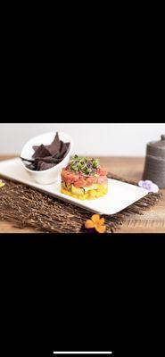 Tuna avocado tartare