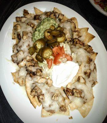 Chicken fajita nachos