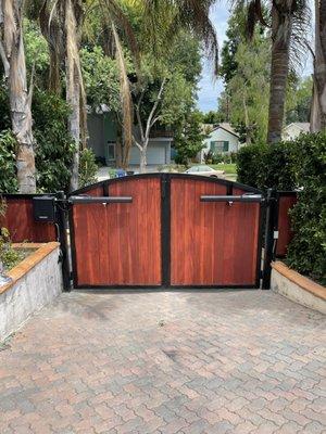 Burbank Garage Door and Gate Repair