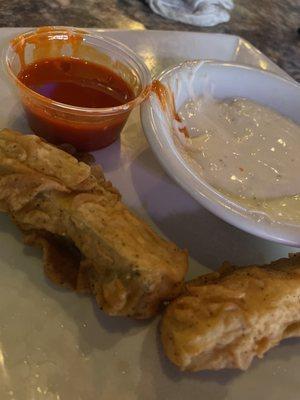 Fried zucchini and "buffalo sauce"