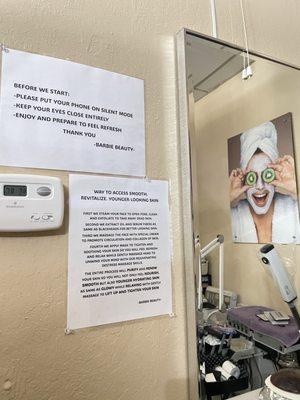 facial room