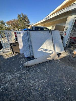 Junk removal In Escondido ca