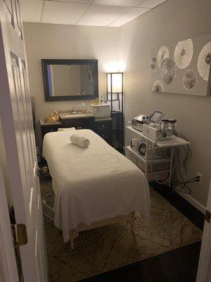 Lovely relaxing clean treatment rooms