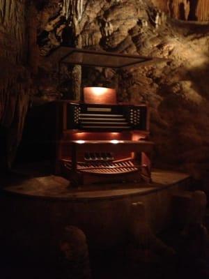 The Organ at Luray Caverns. A must see! (and hear!)