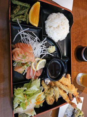 Lunch special: salad, green beans, rice, veggie and shrimp tempura and salmon sashimi!