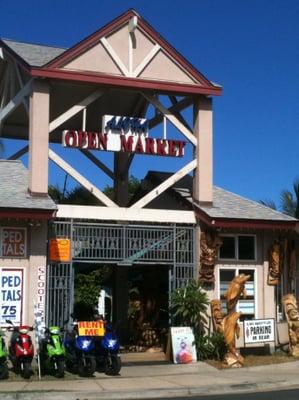 The market is located on the right side of the Aloha open air market