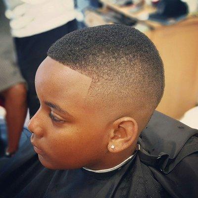 Off Tha Wall Barbershop