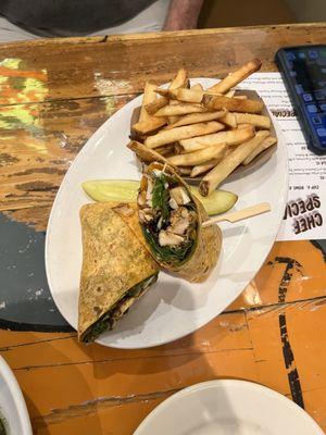 Blacken Chix Wrap with Bleu Cheese