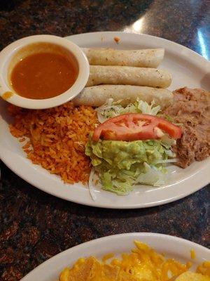 Soft chicken tacos plate