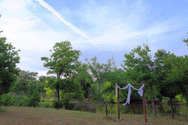 The pond side wedding sites are gorgeous blank canvases for you to make your own.