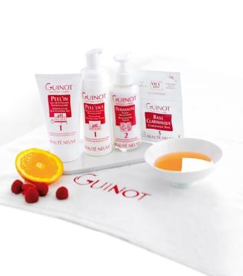 Guinot Paris Beauté Neuve double peel with fruit acids and fruit enzymes for a cleaner, fresher, smoother skin