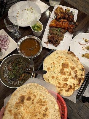 Aloo Palak, Nihari, mixed Bundoo Khan Combo Grill Meat Platter, Garlic Naan