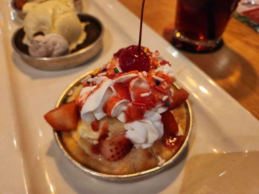 Strawberry Shortcake mini pizookie