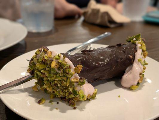 Cannoli dessert, 3.5 stars. Sat dinner 2024-06-29