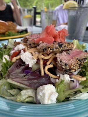 Ahi tuna salad