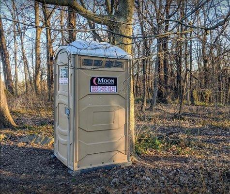 Find Moon Portables around Lexington, KY. Want to rent a port-a-potty? Call Moon at (502) 776-2199.