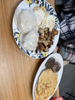 Bee Smooth Platter - 2 eggs, home fries, sausage, 2 potatoes, biscuit and gravy. Large quantity