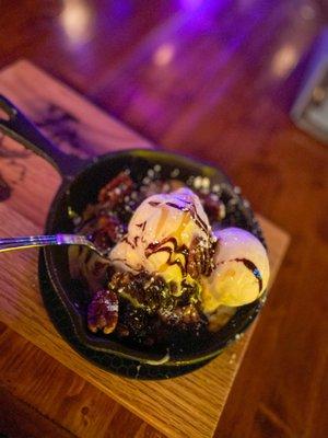 brownies with ice cream