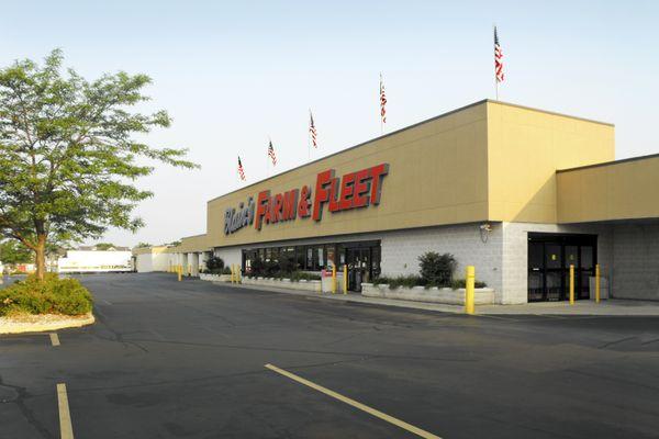 Blain's Farm & Fleet Waukesha storefront