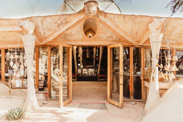 The entrance to the Cosanti Originals Gallery