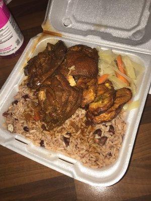 Stew Chicken w/ rice and beans. Small $7 and change!