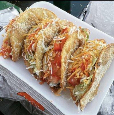 The Legend 4 pack beef crispy tacos