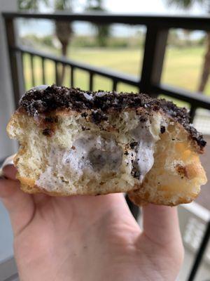 Cookies n creme donut