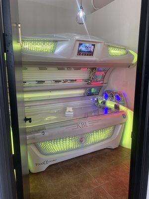 Misters, aroma, Bluetooth connectivity, shoulder lamps and 3 different touchscreen operating settings to fit your tanning needs!