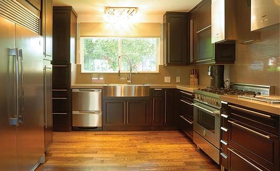 Espresso Kitchen Cabinets: http://www.creamcitycabinets.com/cabinets/espresso-maple-cabinets-for-kitchen-bathroom/