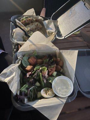 House salad with cornbread croutons & fried chicken tacos