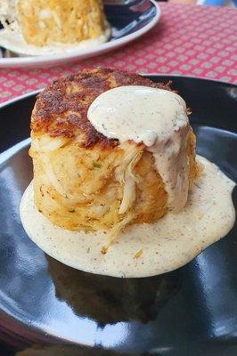 Crab cakes with remoulade sauce