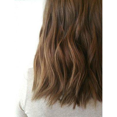 Subtle and natural balayage.