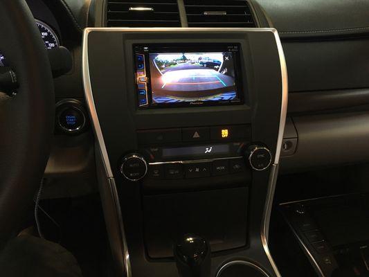 17 Camry TouchScreen with back up camera