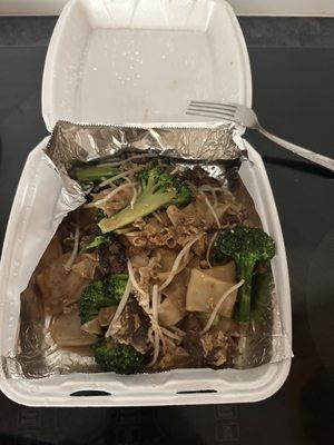 Pad Se Ew (Beef) to go