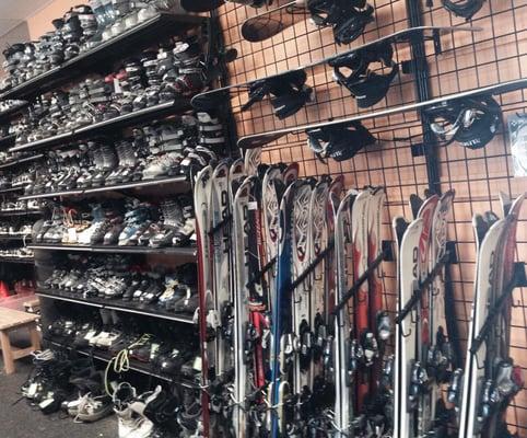 It's ski season!  We have lot of ski options under $150.