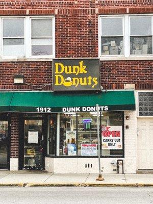 Dunk Donuts