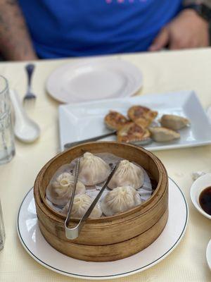 Soup dumplings