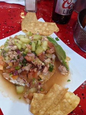 Tostada de ceviche