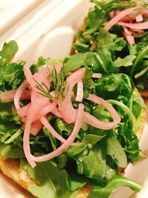 Avocado, arugula, pickled onions bagel