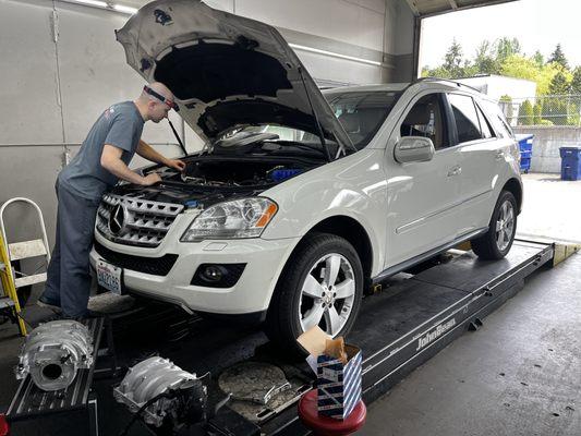 European Auto Clinic in Federal Way, WA is a  repair shop that service Mercedes.