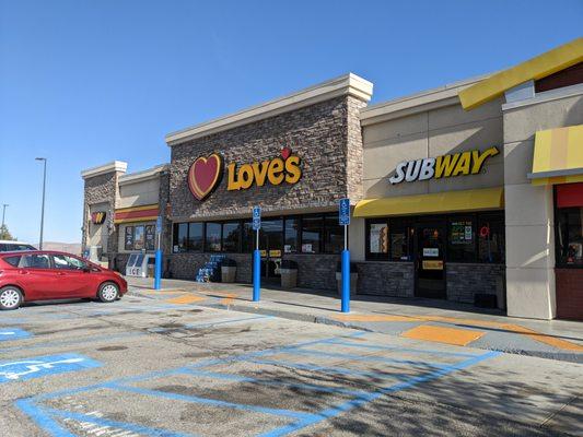 Love's Travel Stop, Tehachapi